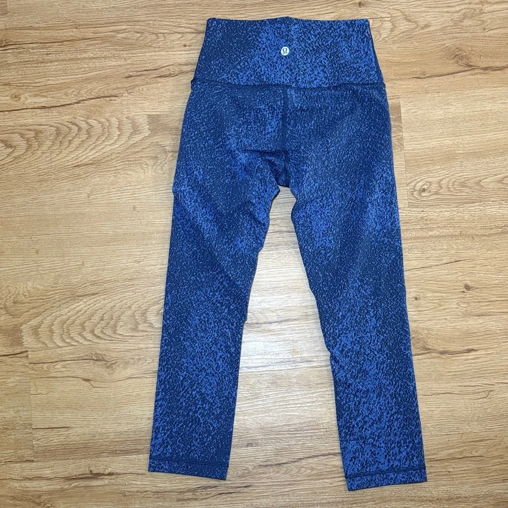 Lululemon Athletica Blue Patterned Leggings NWOT